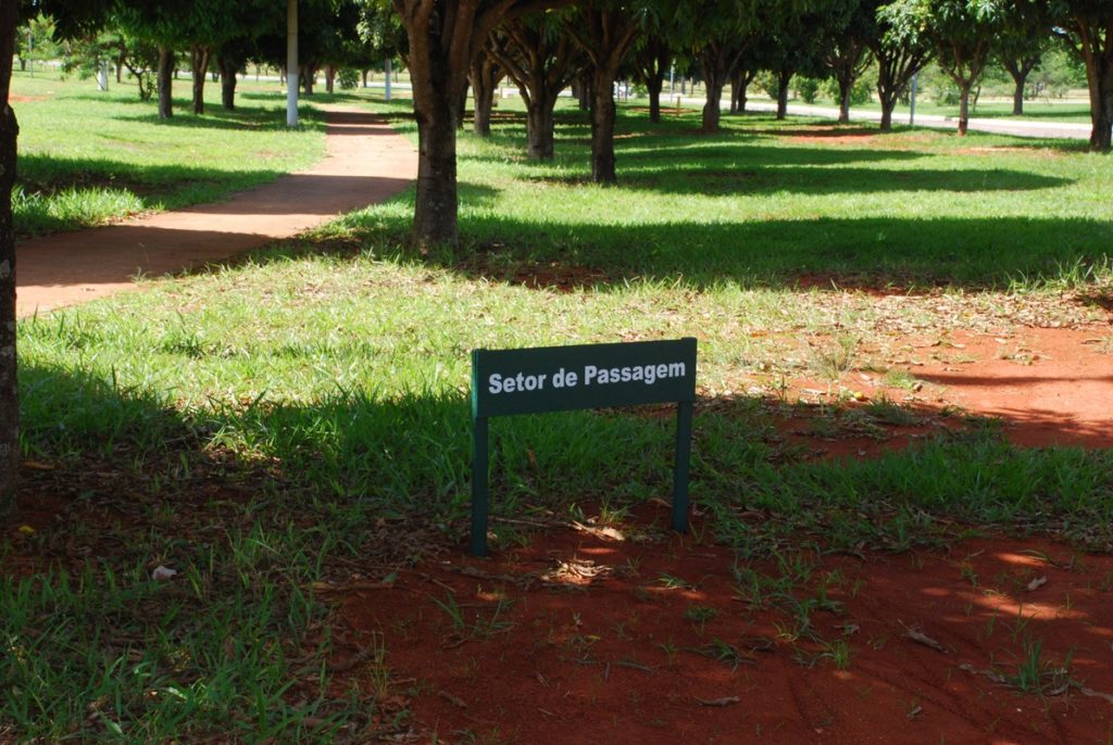 Setor de Passagem. Intervenção da série Novos Setores para Brasília (Poro)